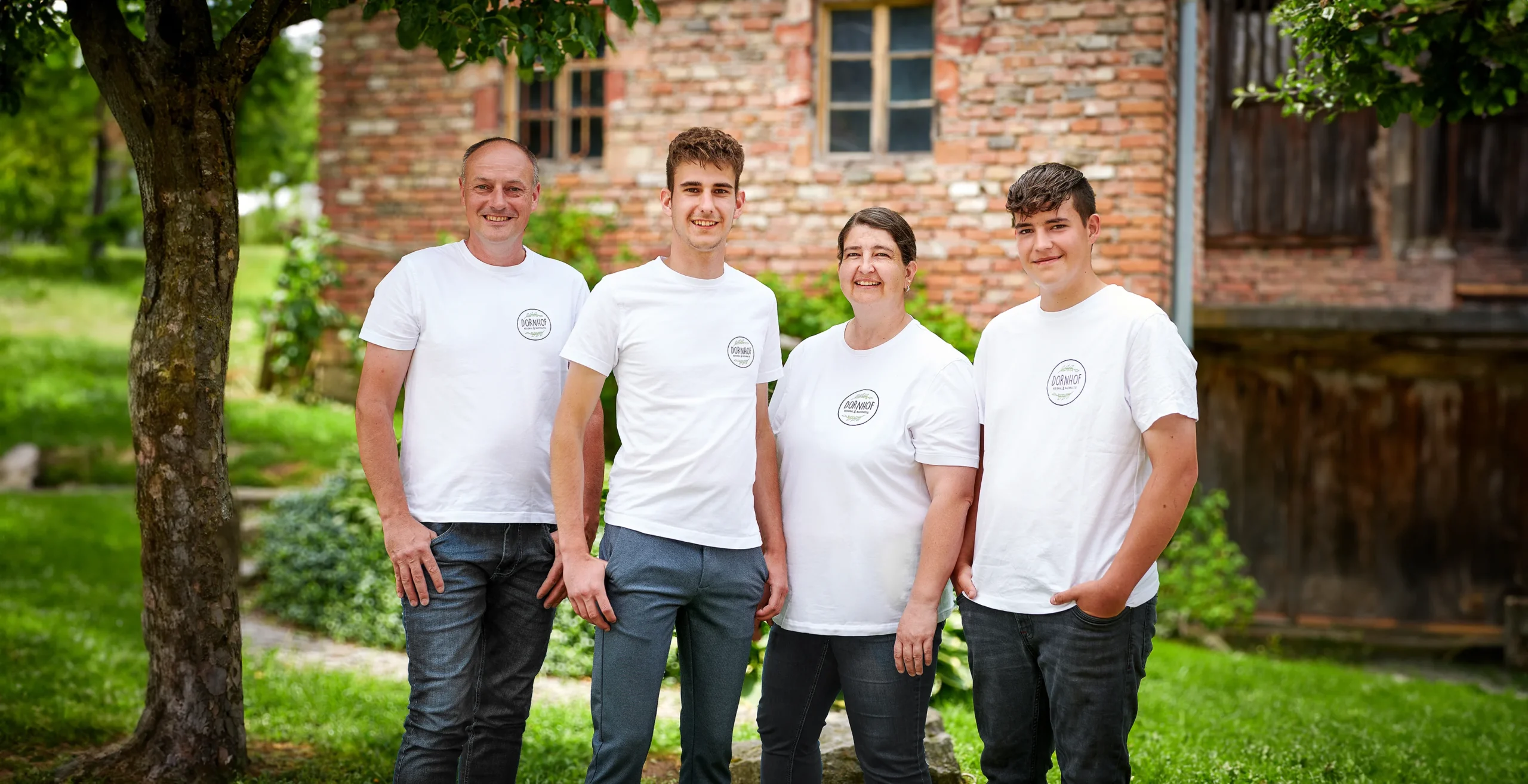 Ein Portait von Familie Gruber (Simon, Paul, Renate und Paul Gruber)
